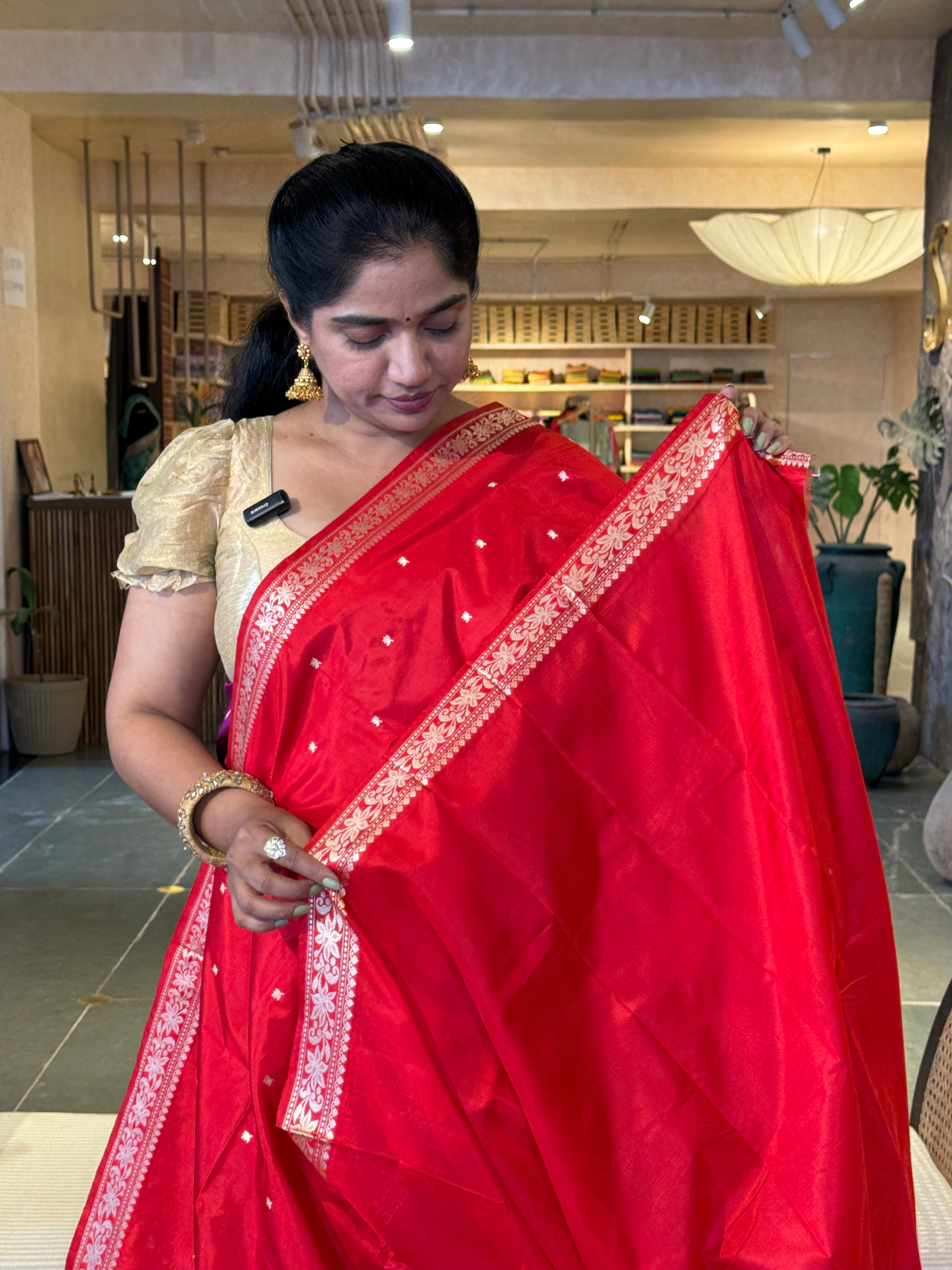 Chilli Red Banarasi Handloom Katan Silk Saree  With Resham Weaving