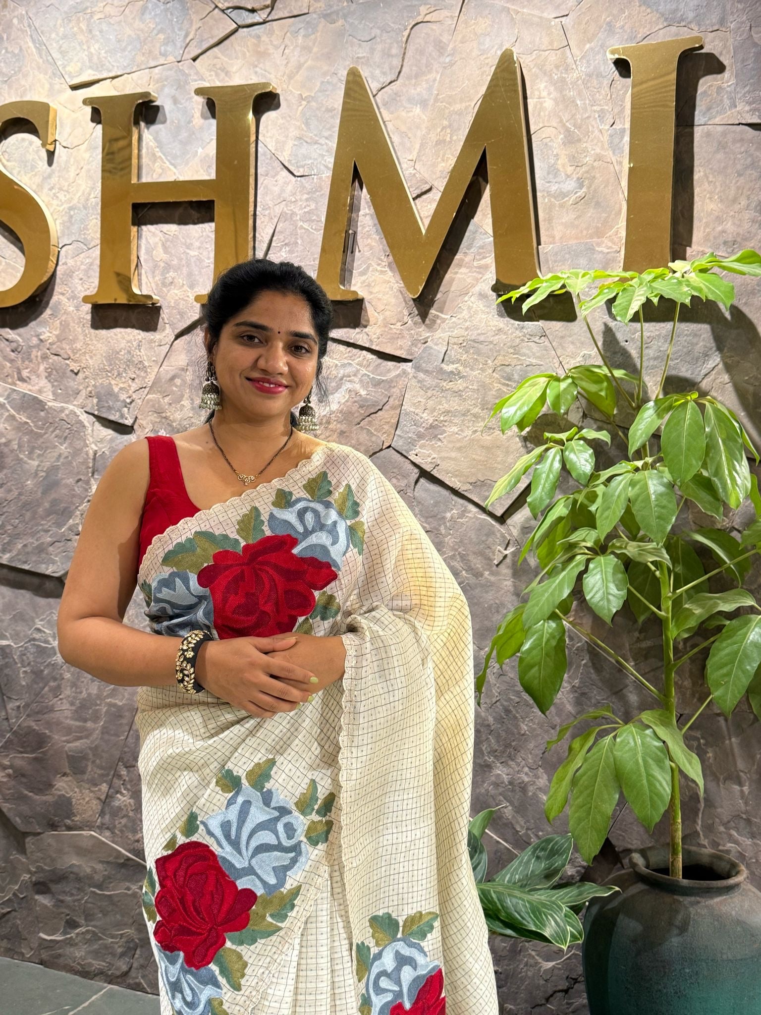Matka Tussar Handwoven Saree with checks pattern