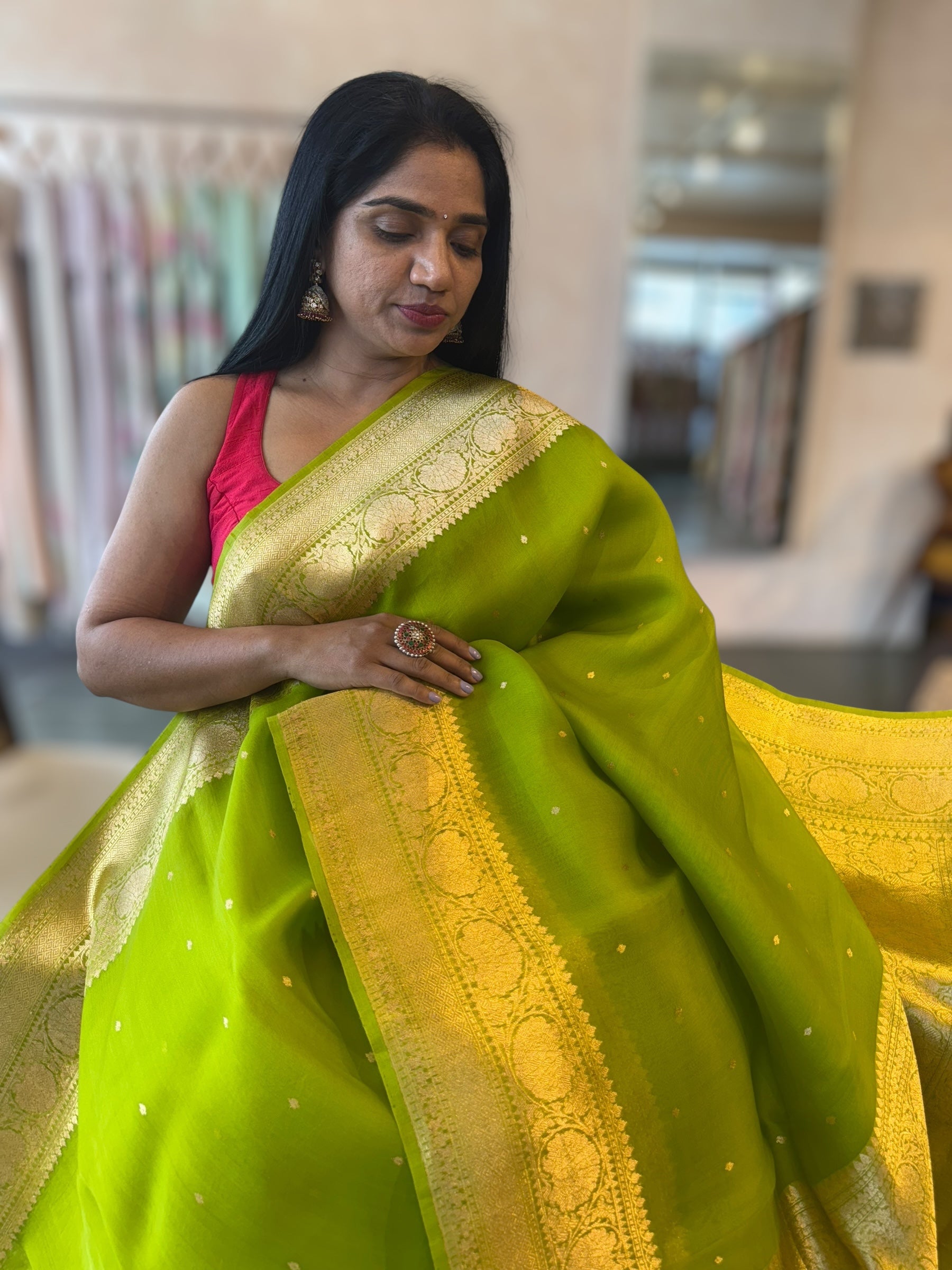 Parrot Green  Pure Handloom Kora Banarasi Saree With Kaduwa Woven Motifs
