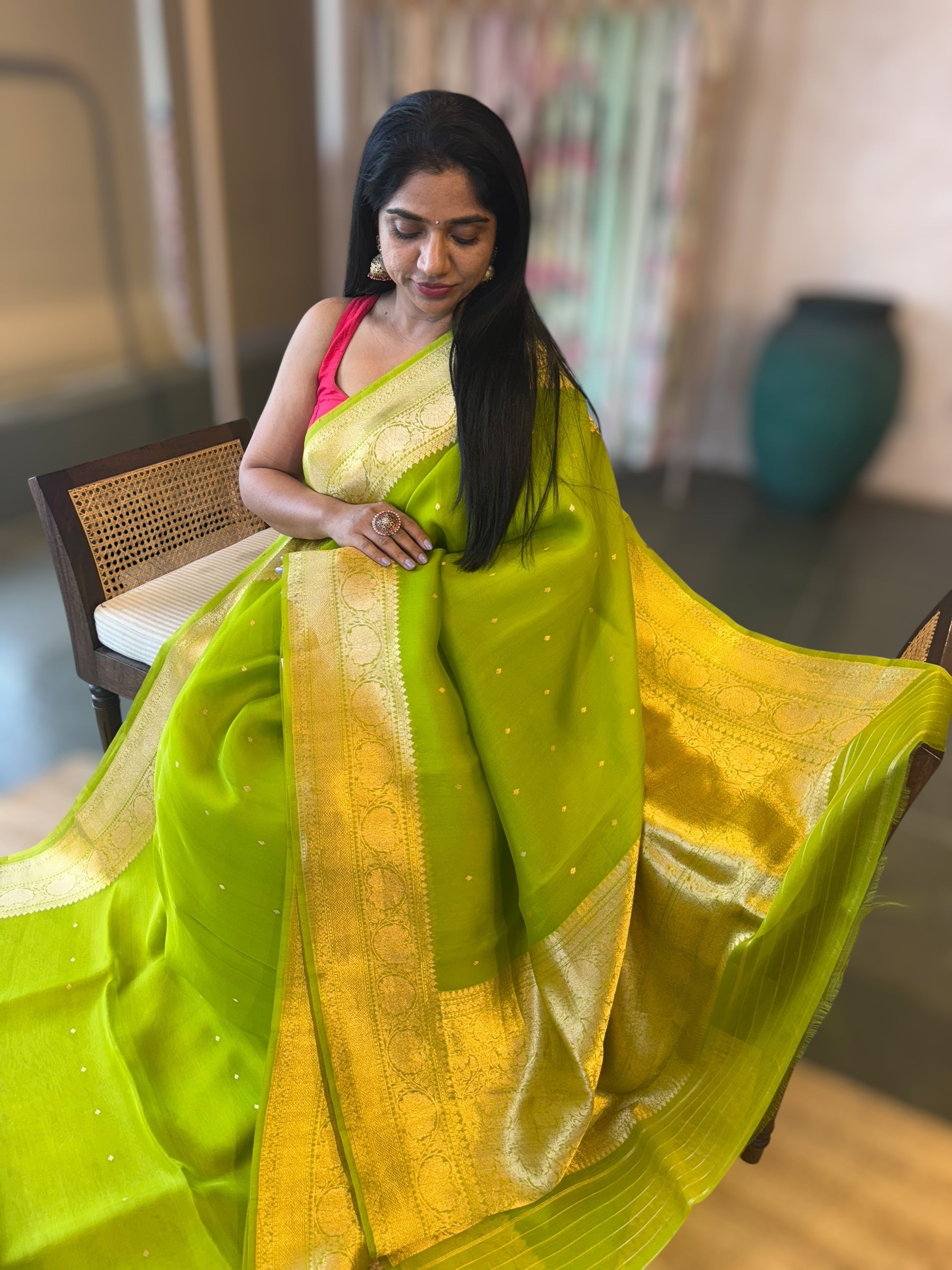 Parrot Green  Pure Handloom Kora Banarasi Saree With Kaduwa Woven Motifs