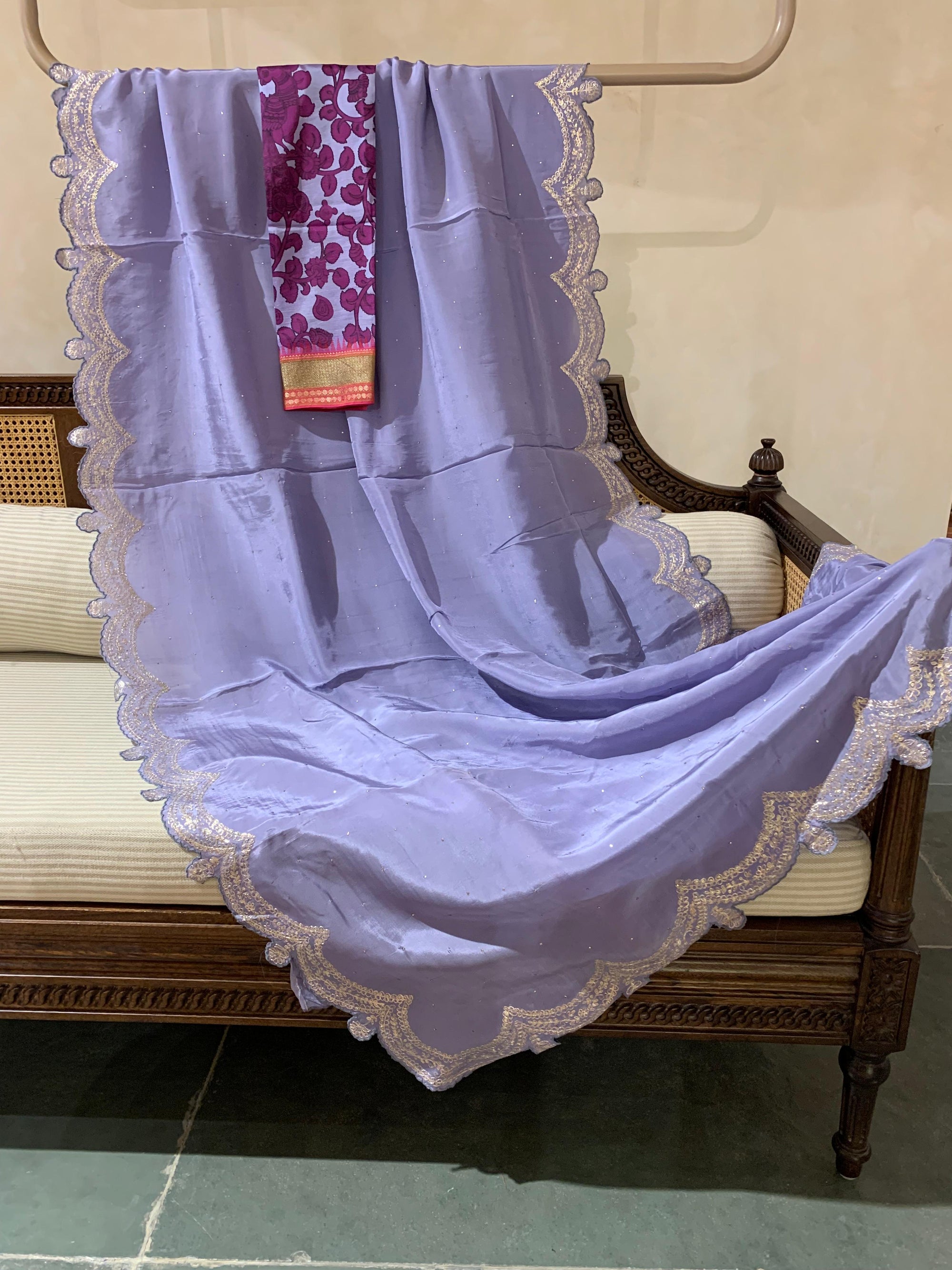 Bluish Lilac Crepe Silk Saree With Pita Work Scallop Border