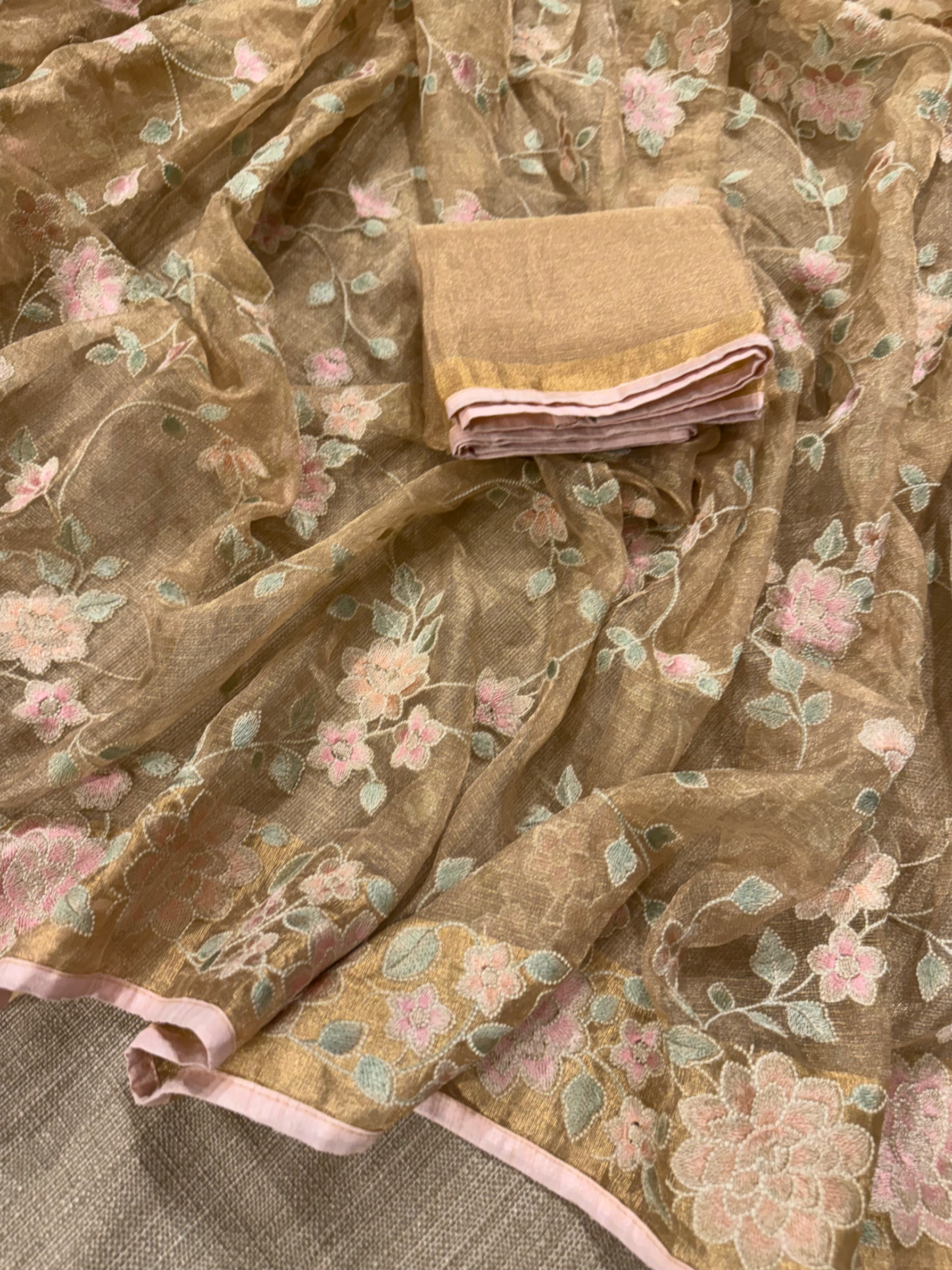 GTEA2001 : Pure Handloom Gold Tissue Saree With Allover Embroidery