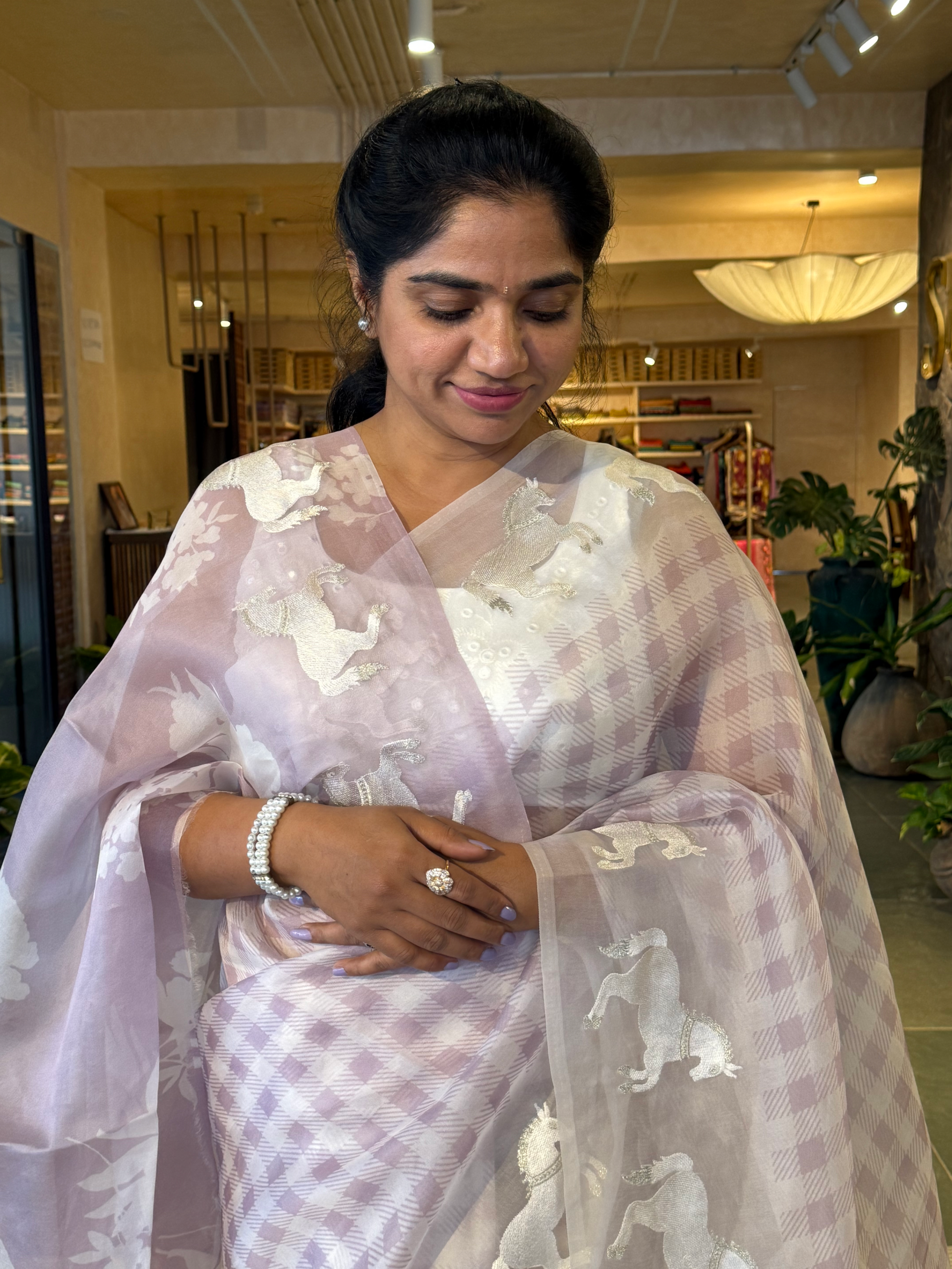 SOCH1301 : White & Lilac Organza Saree Wth Embroidered Horse Border & Floral BP