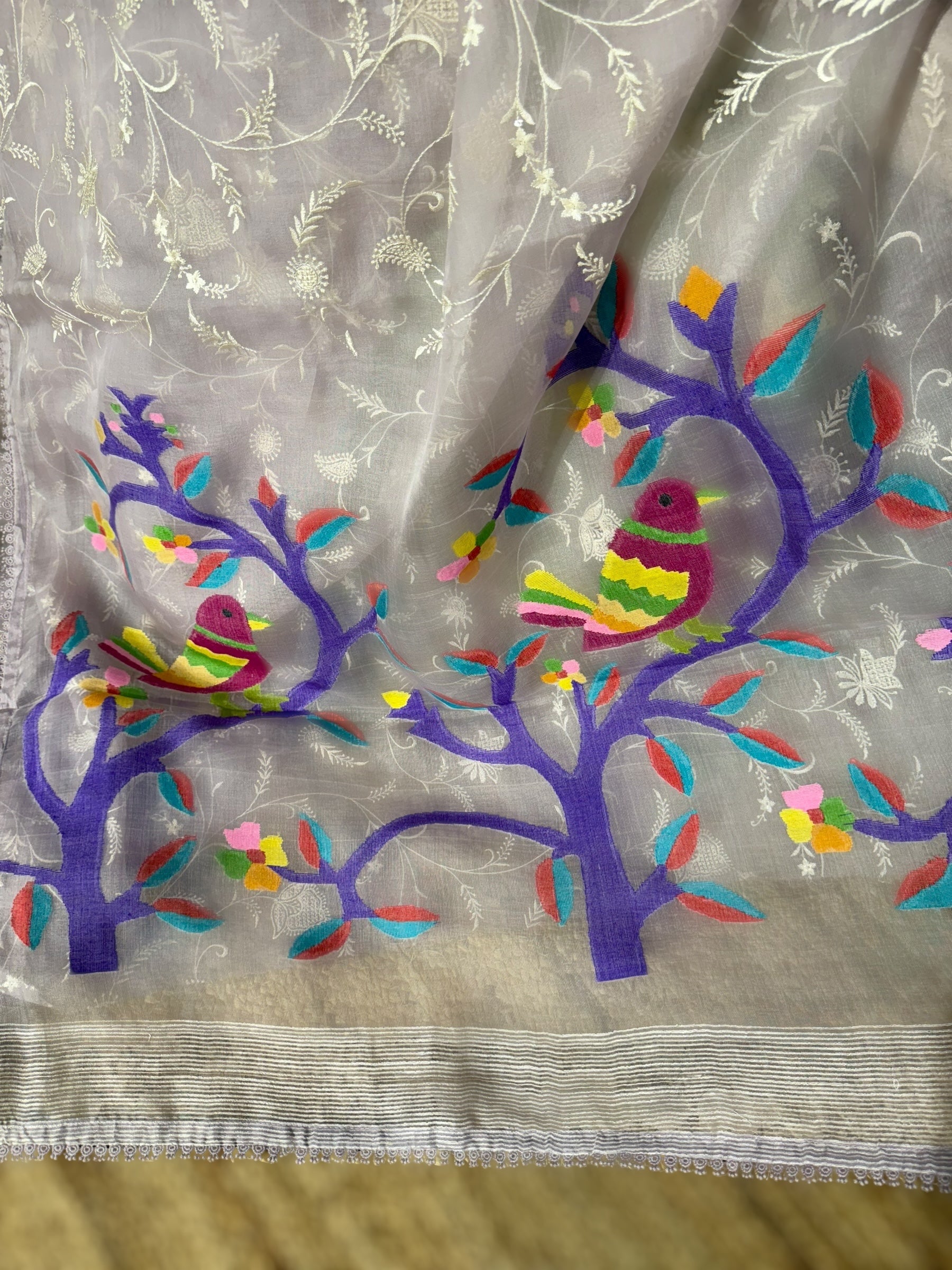 Lilac Pure Handloom Muslin Saree with Allover chikankari & Jamdnai Pallu