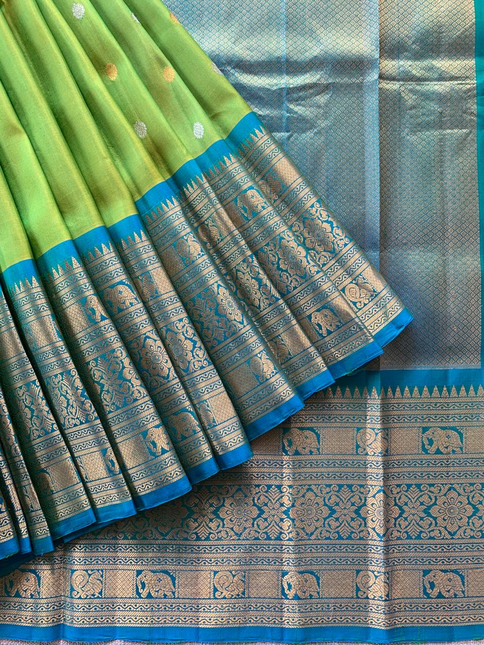 SGSA204 Peacock Blue and Royal Blue Combo Combo Gadwal Handloom Pure Silk Saree