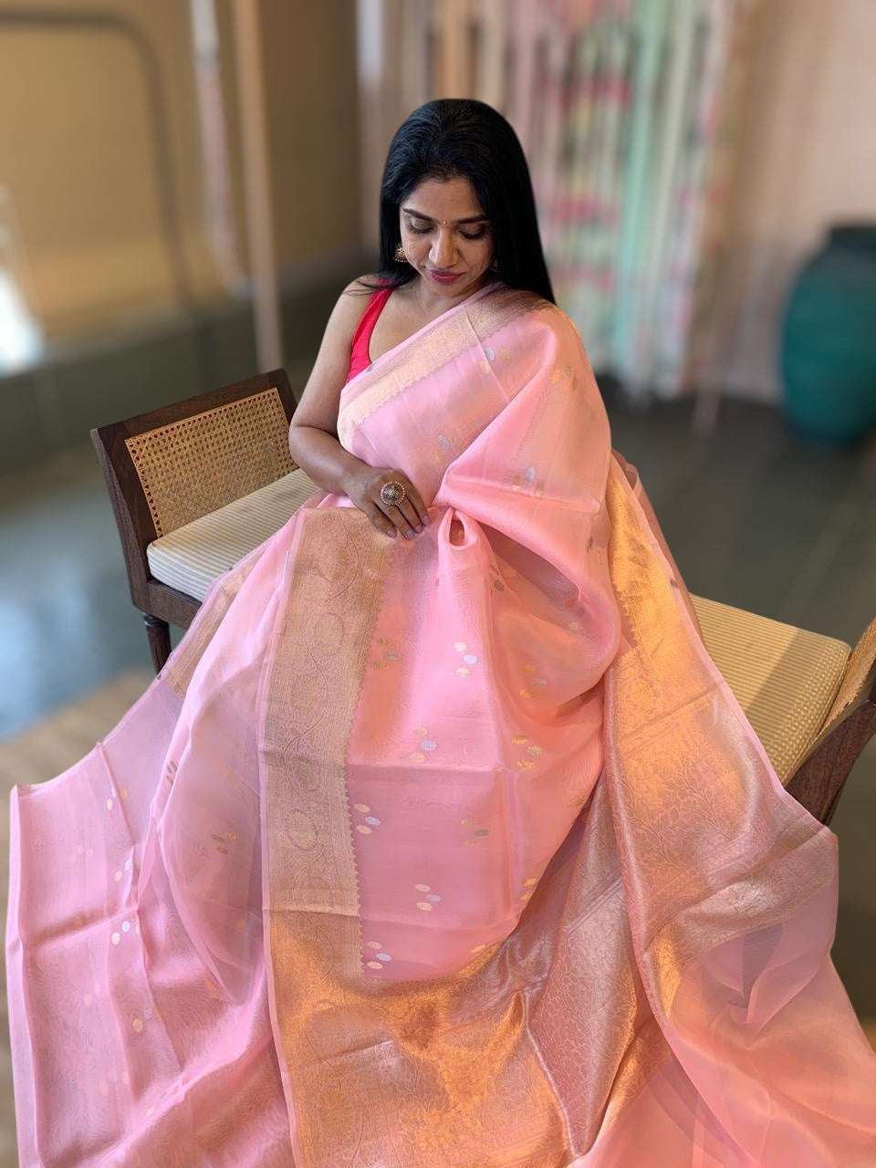 Light Neon Pink Pure Handloom Kora Banarasi Saree With Kaduwa Woven Motifs