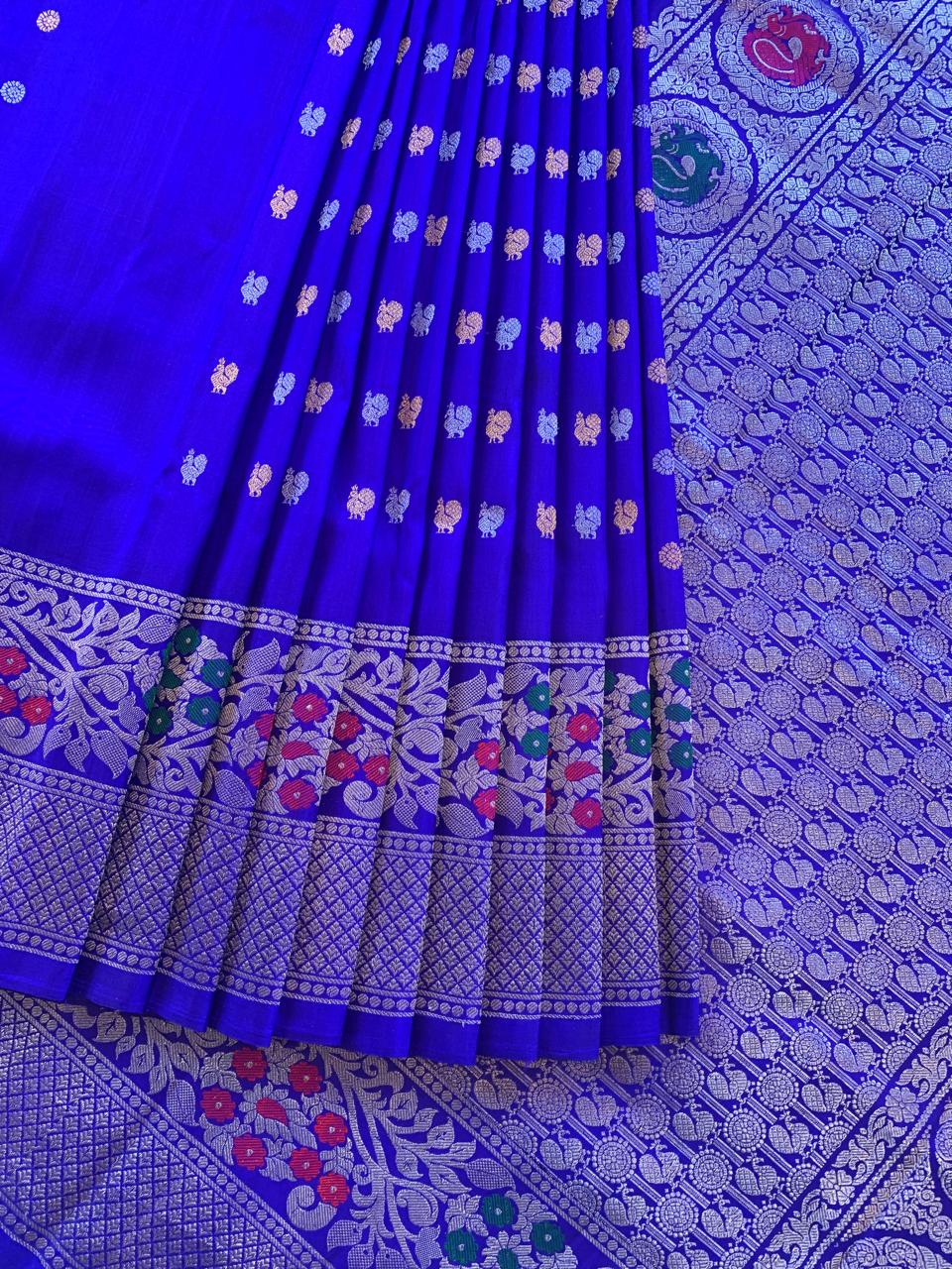 Royal Blue Pure Handloom Gadwal Saree Turning Borders