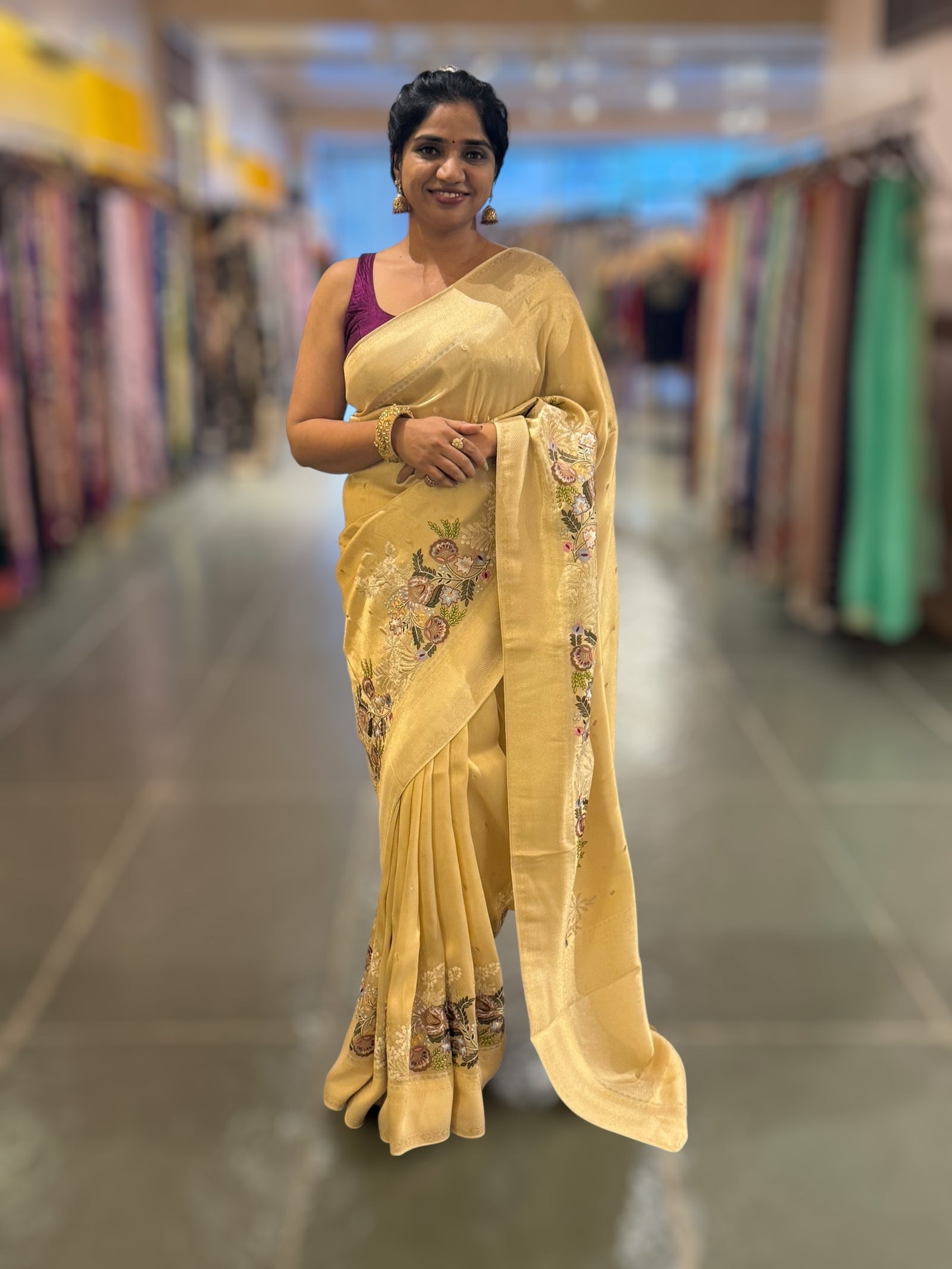 Banarasi Gold Tissue Brocode Saree with Embroidered Border