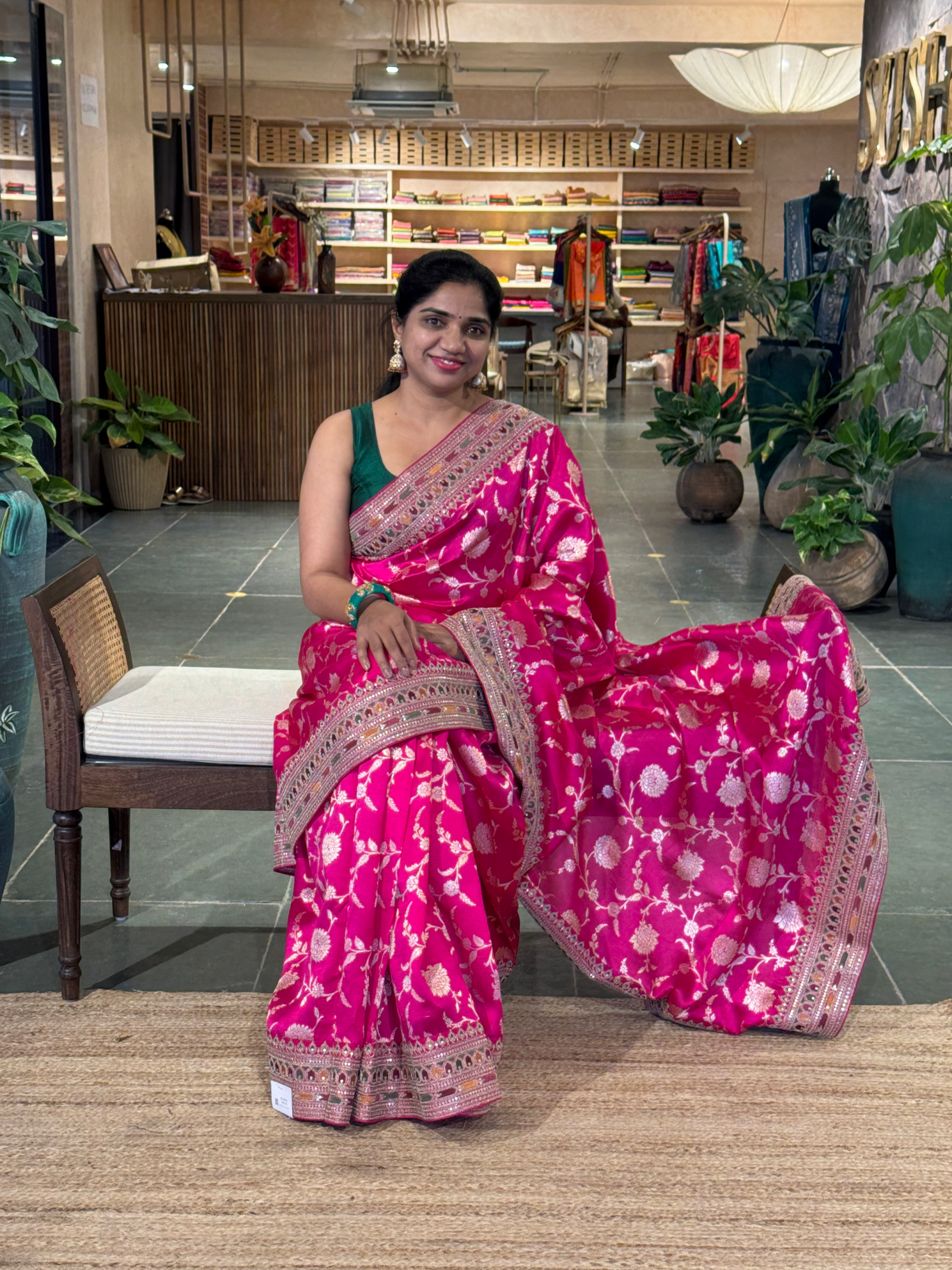 Fushcia Pink Pure Handloom Banarasi Silk Saree With Sabhyasachi Borders & Blouse