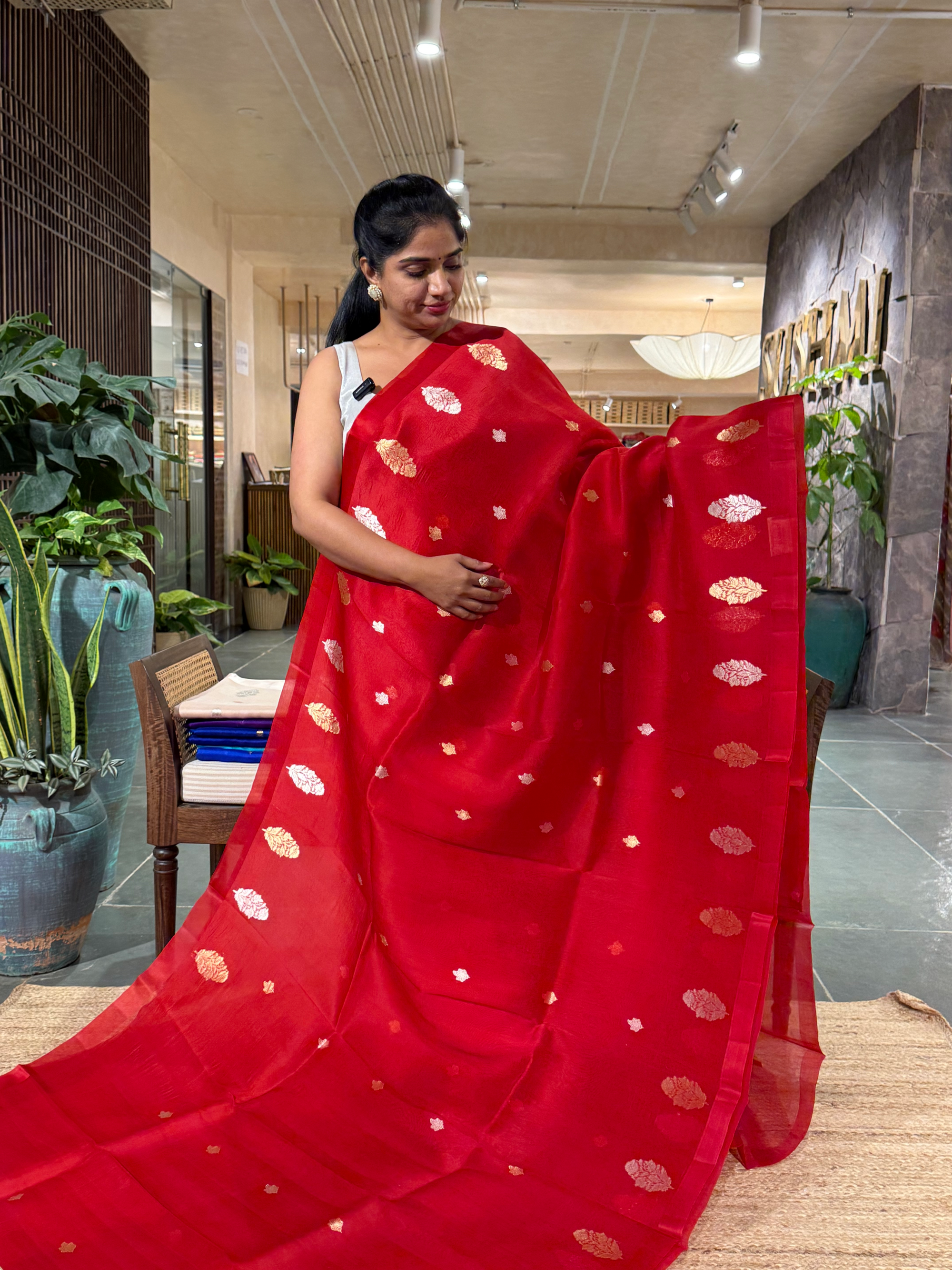 Chilli Red Kora Banarasi Handloom Silk Saree with Sona Rupa Kaduwa Weaving