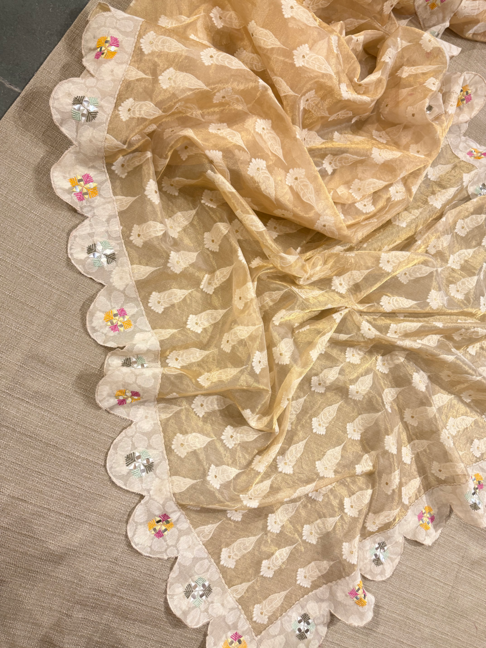 GTEA2004 : Designer Handloom Gold Tissue Saree With handwork borders