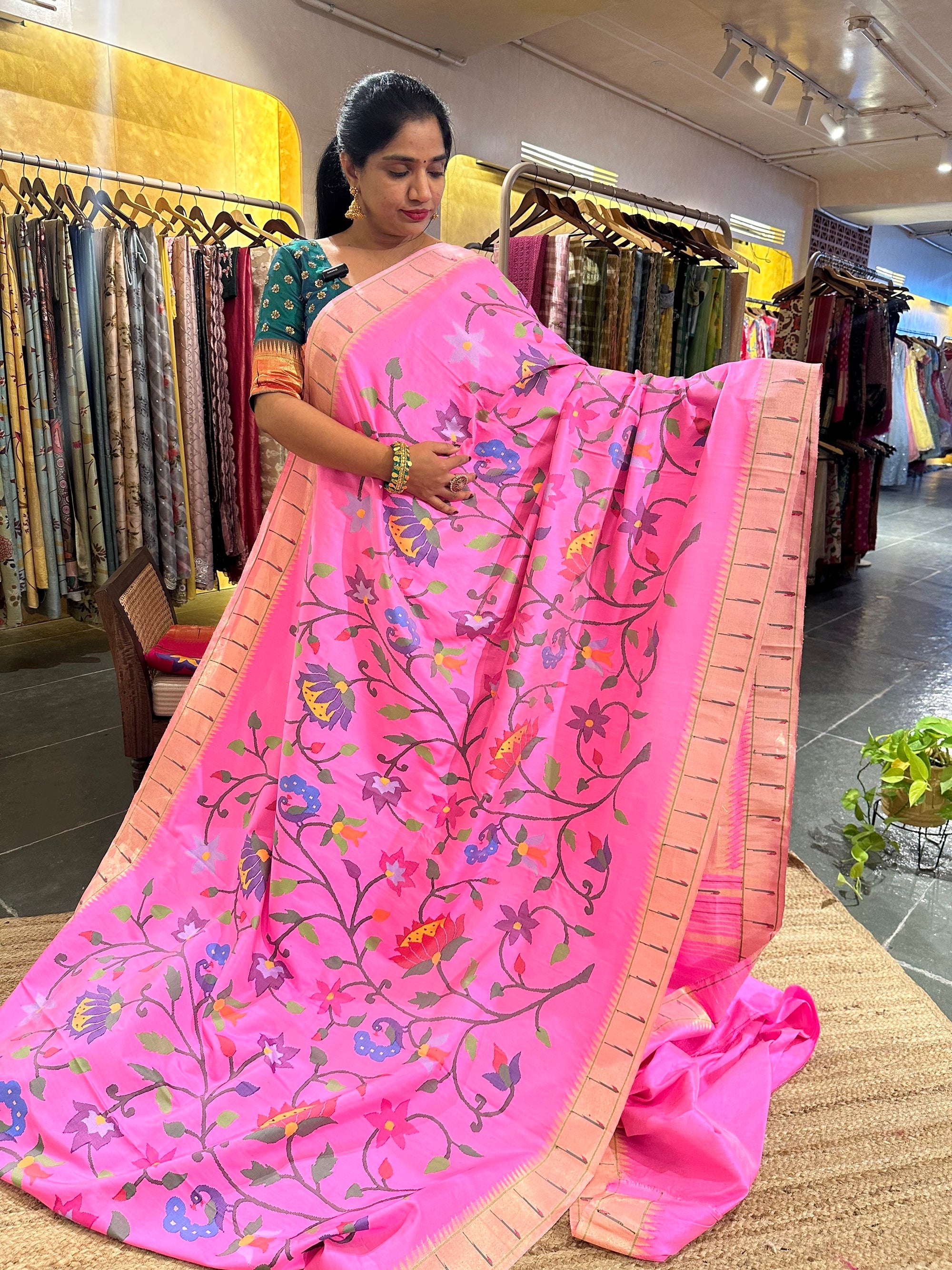 Lotus Pink Allover Pure Handloom Paithani Saree