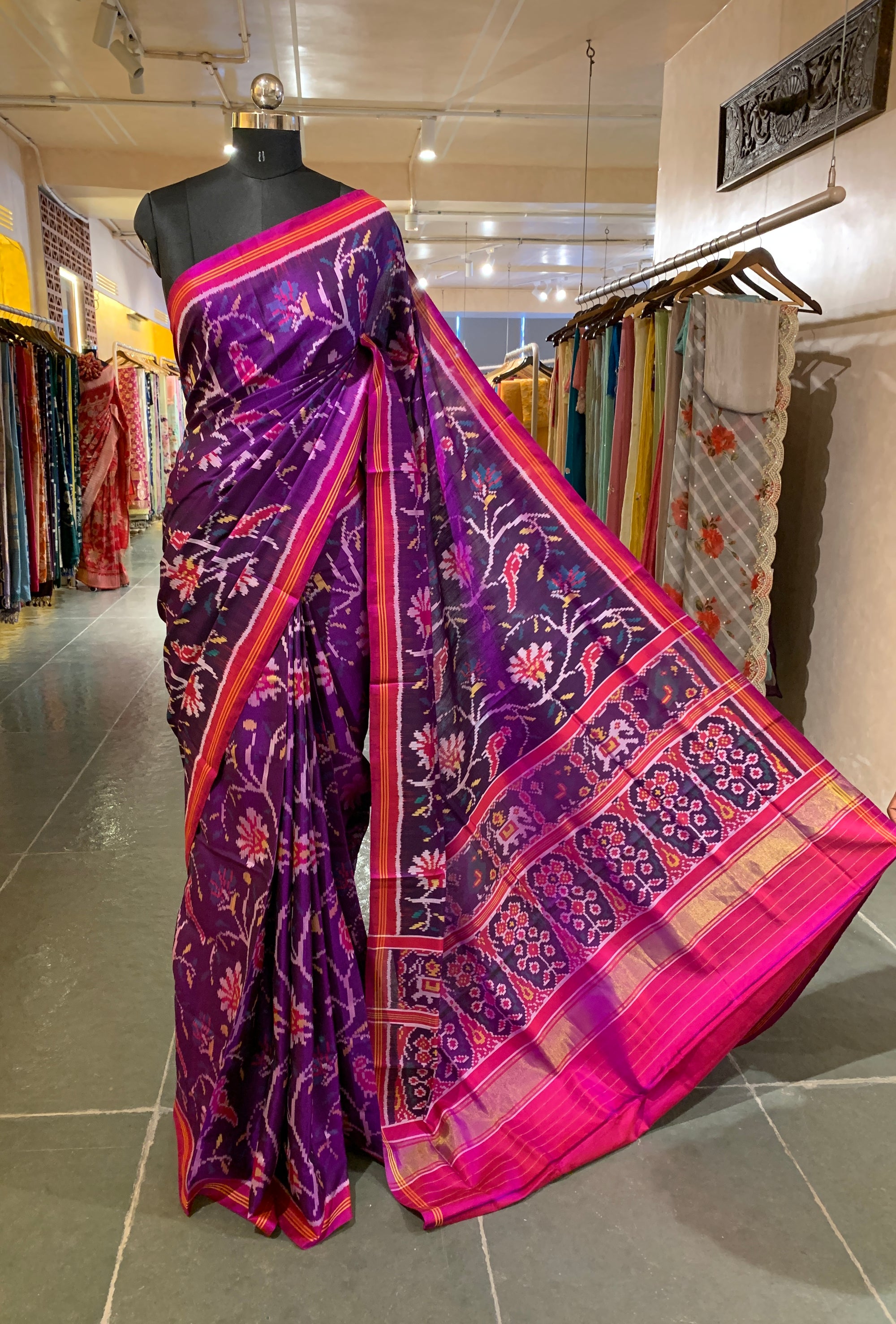 Violet and Pink Combo Pure Patan Patola Saree With Allover Creeper Design