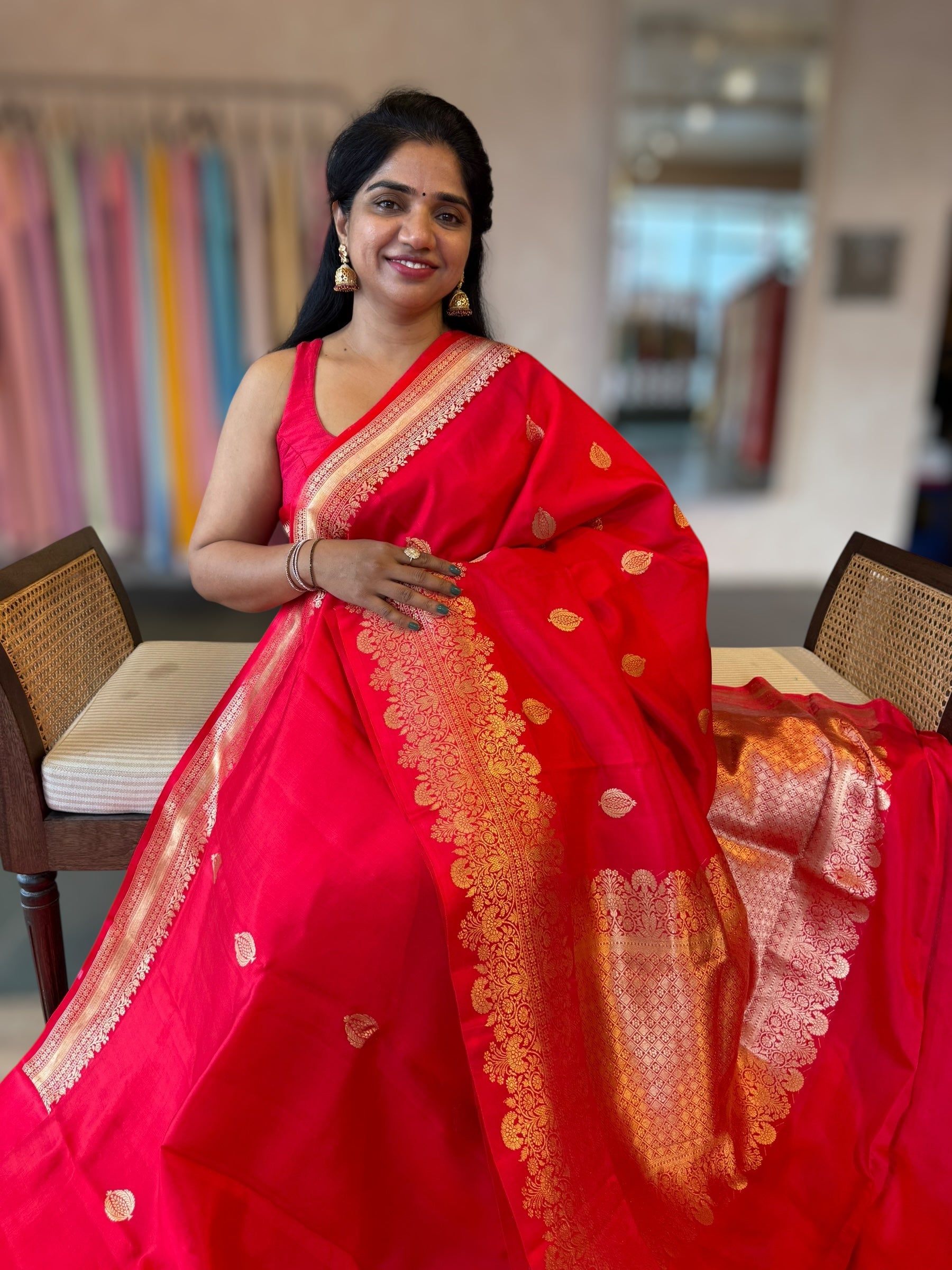 Red Pure Handloom Raw Mango Silk Saree With Kaduwa Weaving Heavy Open Borders