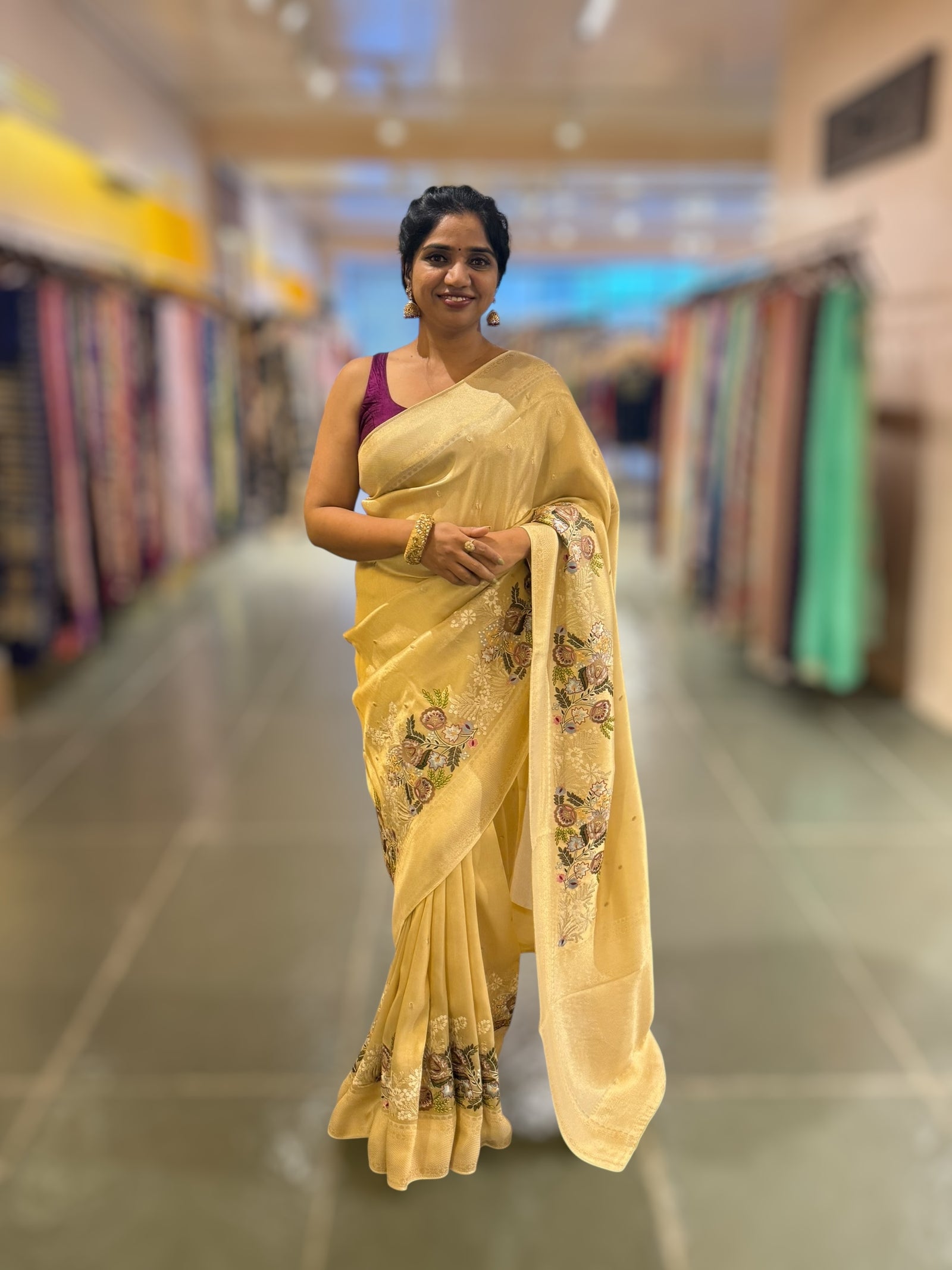 Banarasi Gold Tissue Brocode Saree with Embroidered Border
