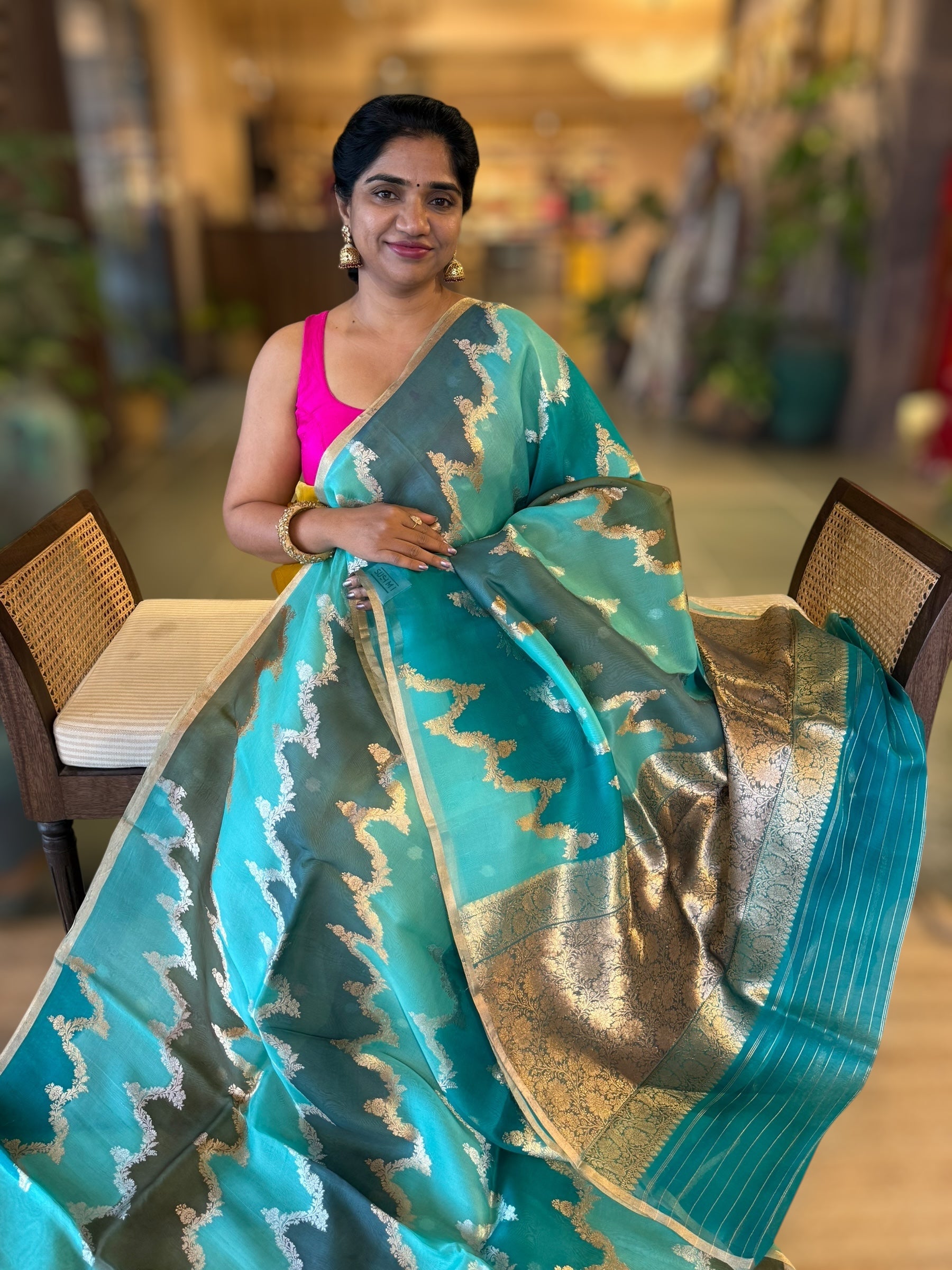 Designer Premium Handloom Rangkaat Kora Banarasi Saree  with Jewelry Design
