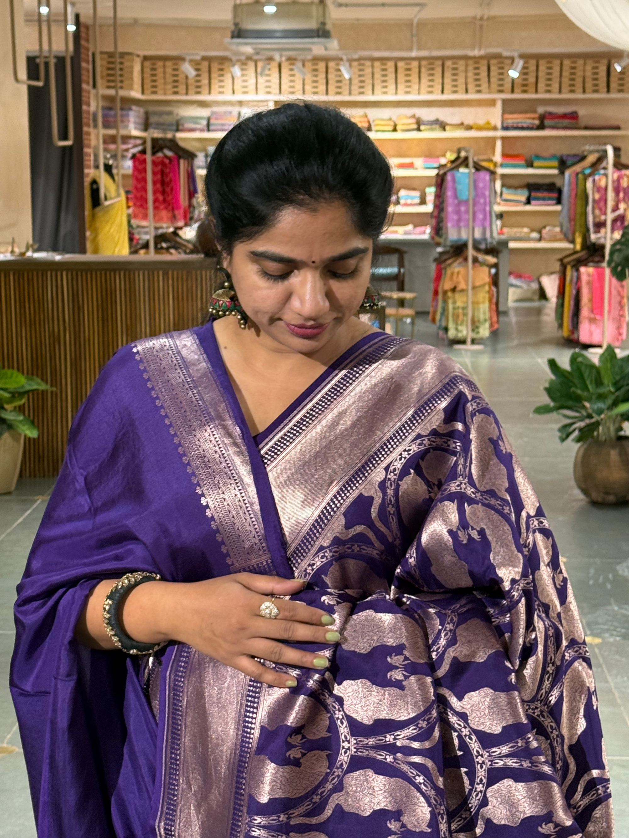 SBBSA702 : Banarasi Katan Soft Drape Brocade  Silk Saree with Lion Motifs